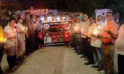 आइएमए ने कैंडल जलाकर चिकित्सक को दी श्रद्धांजलि