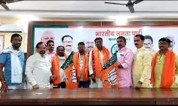 समाजवादी पार्टी के जिला सचिव सुनील गुप्ता सहित तीन लोगों ने ली भाजपा की सदस्यता
