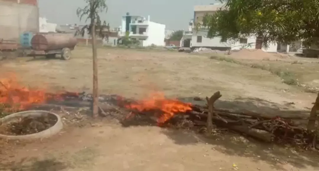 साजिश के तहत लगाई गई आग