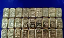 рдХрд╕реНрдЯрдо рдЕрдзрд┐рдХрд╛рд░рд┐рдпреЛрдВ рдиреЗ рдпрд╛рддреНрд░реА рдХреЗ рдкрд╛рд╕ рд╕реЗ рдПрдХ рдХрд░реЛрдбрд╝ рдЕрдбрд╝рд╕рда рд▓рд╛рдЦ рд░реБрдкрдП рдХреА рдХреАрдордд рдХрд╛ рд╕реЛрдирд╛ рдкрдХрдбрд╝рд╛ рдХрд╕реНрдЯрдо рдЕрдзрд┐рдХрд╛рд░рд┐рдпреЛрдВ рдиреЗ рдпрд╛рддреНрд░реА рдХреЗ рдкрд╛рд╕ рд╕реЗ рдПрдХ рдХрд░реЛрдбрд╝ рдЕрдбрд╝рд╕рда рд▓рд╛рдЦ рд░реБрдкрдП рдХреА рдХреАрдордд рдХрд╛ рд╕реЛрдирд╛ рдкрдХрдбрд╝рд╛