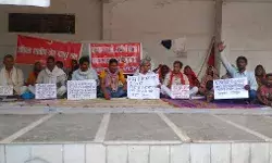 рдЧрд╛рдЬреАрдкреБрд░ рдореЗрдВ рджрд▓рд┐рддреЛрдВ-рдЧрд░реАрдмреЛрдВ рдкрд░ рдкреБрд▓рд┐рд╕ рдЬреБрд▓реНрдо рдХреА рдШрдЯрдирд╛ рдореЗрдВ рдиреНрдпрд╛рдп рд╣реЛ, рдЕрдиреНрдпрдерд╛ рд░рд╛рдЬреНрдпрд╡реНрдпрд╛рдкреА рдЖрдВрджреЛрд▓рди : рдорд╛рд▓реЗ рдЧрд╛рдЬреАрдкреБрд░ рдореЗрдВ рджрд▓рд┐рддреЛрдВ-рдЧрд░реАрдмреЛрдВ рдкрд░ рдкреБрд▓рд┐рд╕ рдЬреБрд▓реНрдо рдХреА рдШрдЯрдирд╛ рдореЗрдВ рдиреНрдпрд╛рдп рд╣реЛ, рдЕрдиреНрдпрдерд╛ рд░рд╛рдЬреНрдпрд╡реНрдпрд╛рдкреА рдЖрдВрджреЛрд▓рди : рдорд╛рд▓реЗ