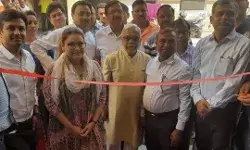 समाज सेविका पलक सिंह ने रक्तदान शिविर का किया शुभारंभ समाज सेविका पलक सिंह ने रक्तदान शिविर का किया शुभारंभ