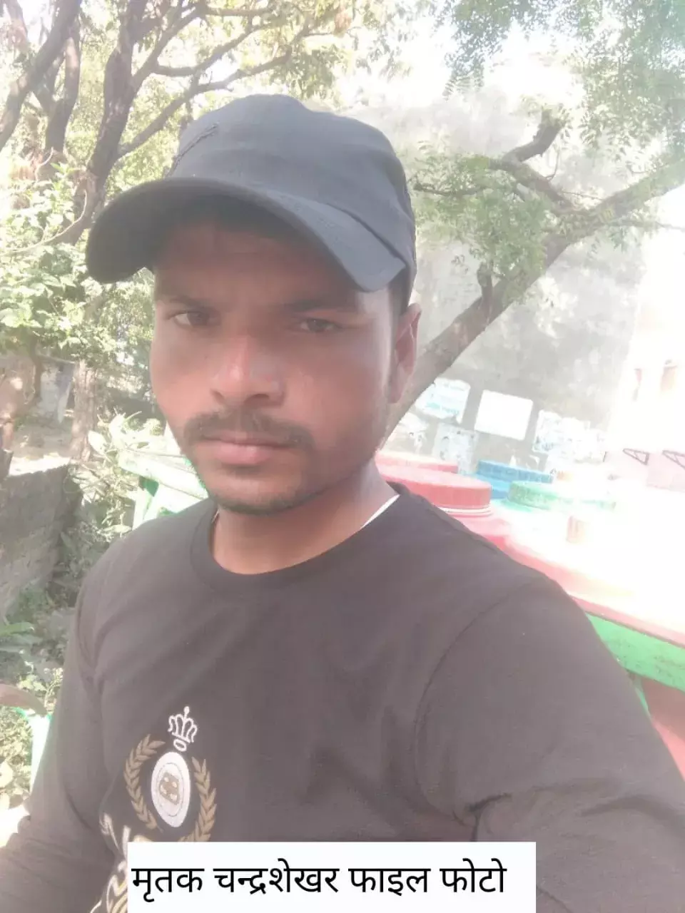 अज्ञात वाहन की टक्कर से बाइक सवार जीजा-साले की मौत,मचा कोहराम अज्ञात वाहन की टक्कर से बाइक सवार जीजा-साले की मौत,मचा कोहराम