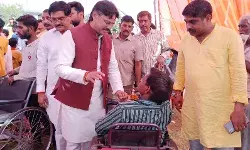 सरोजनीनगर विधानसभा में हर एक दिव्यांग भाई-बहन को आत्मनिर्भर बनाना चाहता हूँ - डॉ. राजेश्वर सिंह सरोजनीनगर विधानसभा में हर एक दिव्यांग भाई-बहन को आत्मनिर्भर बनाना चाहता हूँ - डॉ. राजेश्वर सिंह