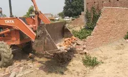 नगर निगम ने कराया अवैध निर्माण ध्वस्त