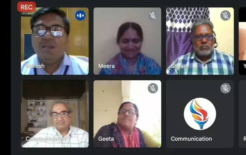 सामुदायिक पत्रकारिता के क्षेत्र में अभिनव प्रयोग है खबर लहरिया