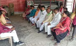 निषाद पार्टी कार्यकर्ता बैठक संपन्न हुई