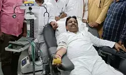 बलिदान दिवस के रूप में मनाई गई पूर्व प्रधानमंत्री राजीव गांधी की पुण्यतिथि बलिदान दिवस के रूप में मनाई गई पूर्व प्रधानमंत्री राजीव गांधी की पुण्यतिथि