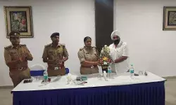 सड़क सुरक्षा सप्ताह के अंतर्गत व्यापारियों और पुलिस की हुई बैठक सड़क सुरक्षा सप्ताह के अंतर्गत व्यापारियों और पुलिस की हुई बैठक
