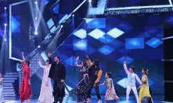 अक्षय कुमार, सोनाली बेंद्रे और रेमो डिसूज़ा ने मचाई धूूम अक्षय कुमार, सोनाली बेंद्रे और रेमो डिसूज़ा ने मचाई धूूम