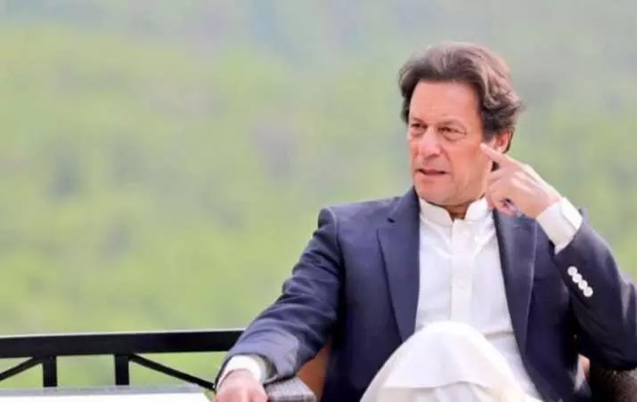 अगर वर्तमान सरकार सही फैसले नहीं लेगी तो  पाकिस्तान कभी भी तीन टुकड़ों में बट  सकता है: इमरान खान