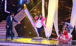 गीता कपूर का मेटल की कीलों पर घूमरो डांस