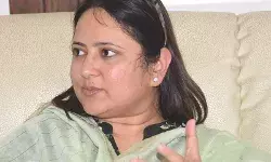 निर्देशों पर अबिलंब अमल करें अधिकारी- नेहा शर्मा निर्देशों पर अबिलंब अमल करें अधिकारी- नेहा शर्मा