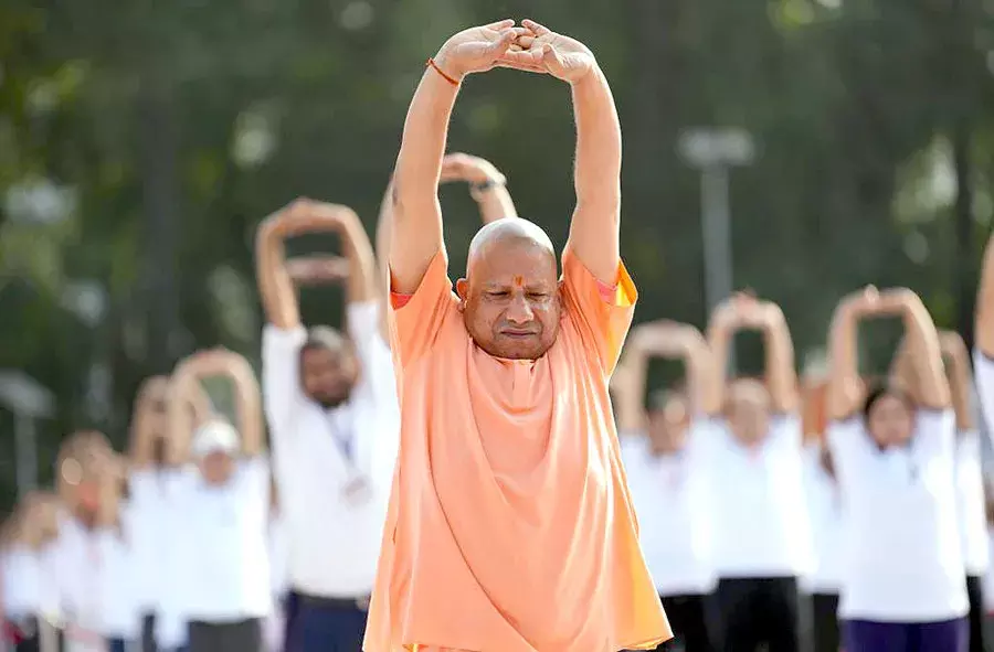 जीवन में अनुशासन के लिए योग को आत्मसात करें : सीएम योगी अदितयनाथ