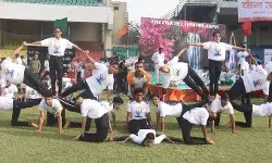 शहर से लेकर गांवों तक लाखों लोगों ने किया सामूहिक योग