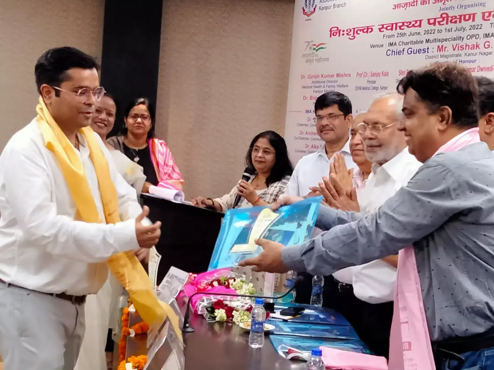 ऑर्थाेपेडिक सर्जन डॉ. नमन कनोडिया सम्मानित