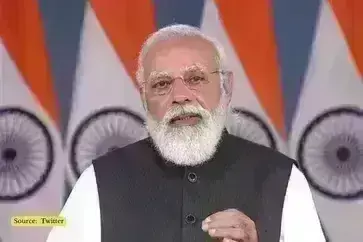 मोदी ने उपयोग किया रेवड़ी शब्द अखिलेश बोले कही यह असंसदीय तो नहीं , भड़के यूजर