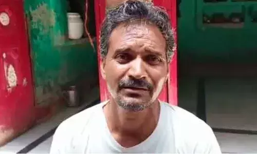 गरीब को समझाना होगा न की नौकरी से निकालना, सफाईवाले की नौकरी बहाल करनी चाहिए सरकार को गरीब को समझाना होगा न की नौकरी से निकालना, सफाईवाले की नौकरी बहाल करनी चाहिए सरकार को