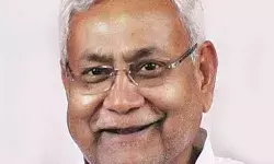 नीतीश सरकार को एक और झटका कृषि मंत्री ने दिया इस्तीफा नीतीश सरकार को एक और झटका कृषि मंत्री ने दिया इस्तीफा