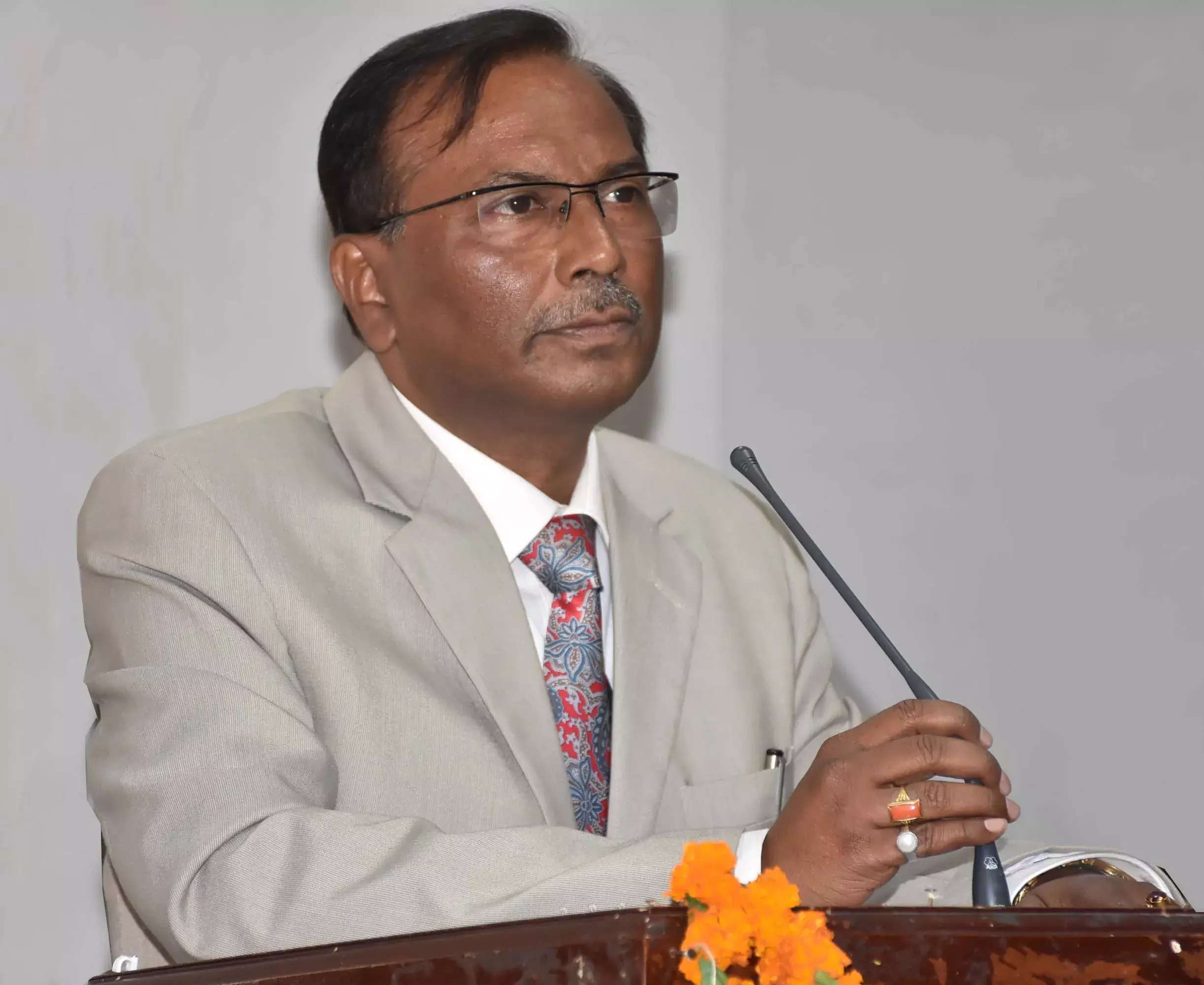 प्रेम भारतीय संविधान का सार: माननीय कुलपति प्रो. संजय सिंह