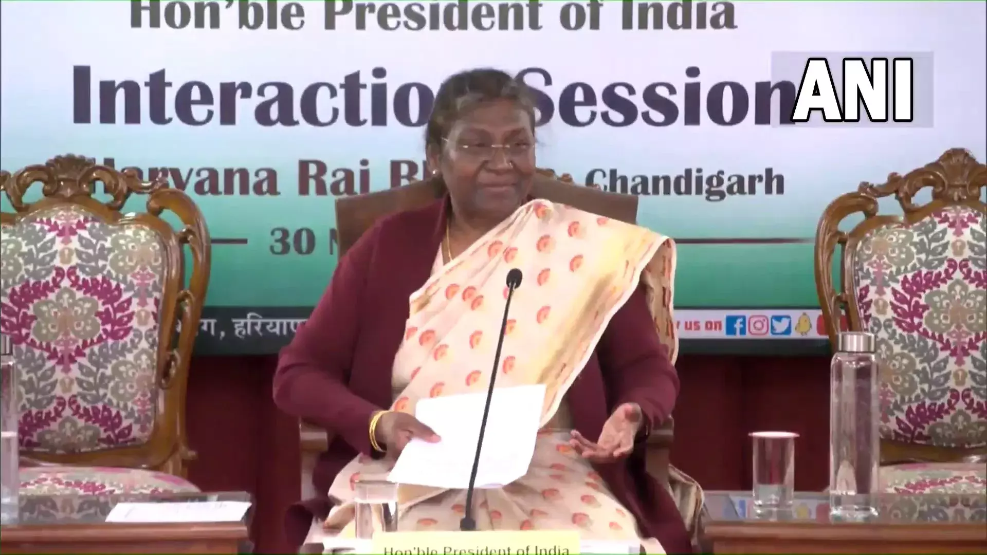 राष्ट्रपति द्रौपदी मुर्मू आशा कार्यकर्ताओं, महिला  खिलाड़ियों और छात्रों से की मुलाकात