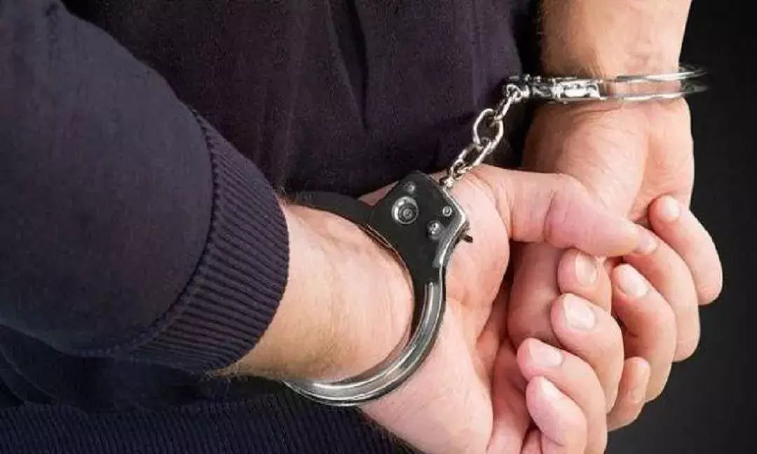 मथुरा से आ रही खबर बेचैन करने वाली मथुरा से आ रही खबर बेचैन करने वाली