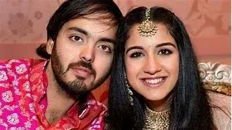 मुकेश अंबानी के बेटे अनंत अंबानी ने राधिका मर्चेंट से की सगाई