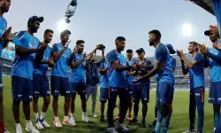 рд╢рд┐рд╡рдо рдорд╛рд╡реА рдиреЗ рдХреА рдмреЗрд╣рддрд░реАрди рдЧреЗрдВрджрдмрд╛рдЬреА, рдЕрдкрдиреЗ рдкрд╣рд▓реЗ рд╣реА рдЕрдВрддрд░реНрд░рд╛рд╖реНрдЯреНрд░реАрдп рдореИрдЪ рдореЗрдВ рд▓рд┐рдпреЗ 4 рд╡рд┐рдХреЗрдЯ рд╢рд┐рд╡рдо рдорд╛рд╡реА рдиреЗ рдХреА рдмреЗрд╣рддрд░реАрди рдЧреЗрдВрджрдмрд╛рдЬреА, рдЕрдкрдиреЗ рдкрд╣рд▓реЗ рд╣реА рдЕрдВрддрд░реНрд░рд╛рд╖реНрдЯреНрд░реАрдп рдореИрдЪ рдореЗрдВ рд▓рд┐рдпреЗ 4 рд╡рд┐рдХреЗрдЯ