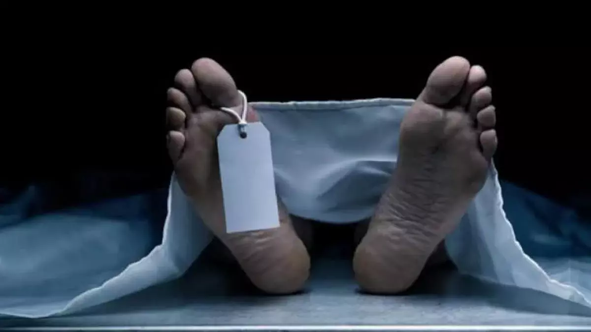 गैस हीटर जलाकर सोये परिवार के चार लोगों की दम घुटने से मौत