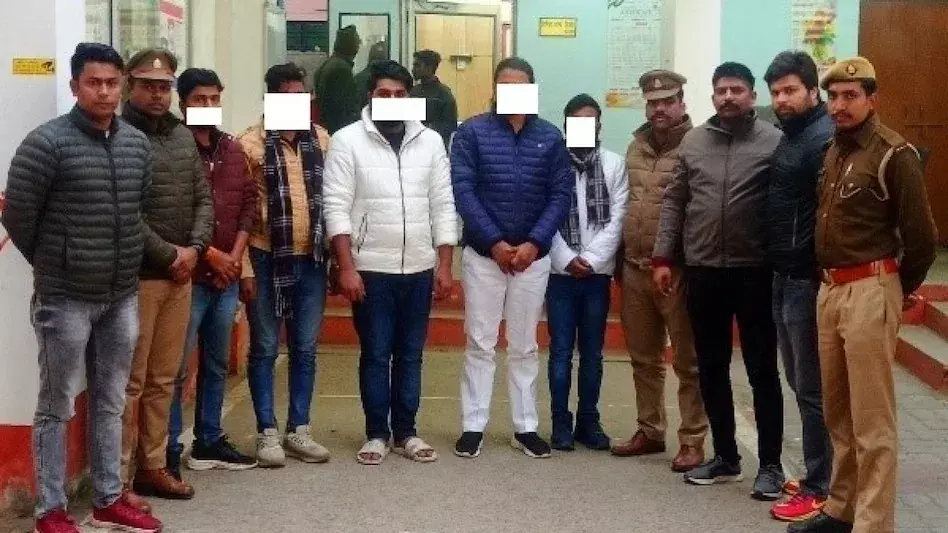 DJ को लेकर हुआ था विवाद, मेजर की कार में आग लगाने वाले 5 दबंग गिरफ्तार…