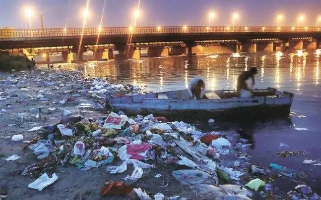 केजरीवाल सरकार के पिछले आठ वर्षों में दिल्ली में यमुना नदी का प्रदूषण दोगुना बढ़ा
