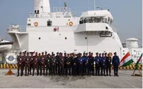 विदेशी तैनाती के तहत बांग्लादेश यात्रा कर लौटा भारतीय तटरक्षक पोत शौर्य और राजवीर