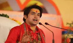 In favour of a Hindu nation, please: self-proclaimed godman