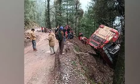 जम्मू-कश्मीर के उधमपुर में बस दुर्घटना में कई घायल