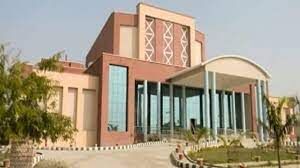 अंबेडकर विश्वविद्यालय ड्यूटी के दौरान मरने वाले शिक्षक /कर्मचारियों की यादों को जीवित रखने के लिए करेगा सम्मान