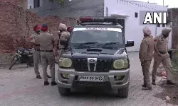 वारिस पंजाब दे के प्रमुख अमृतपाल सिंह को पकड़ने के प्रयासों के तहत पूरे पंजाब में हाई अलर्ट घोषित .....