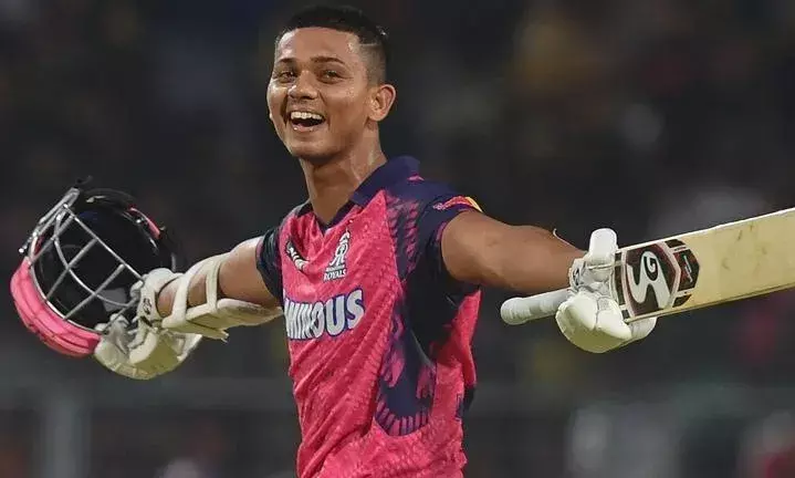 21 वर्षीय यशस्वी जायसवाल ने जड़ा आईपीएल के इतिहास का सबसे तेज अर्धशतक 21 वर्षीय यशस्वी जायसवाल ने जड़ा आईपीएल के इतिहास का सबसे तेज अर्धशतक