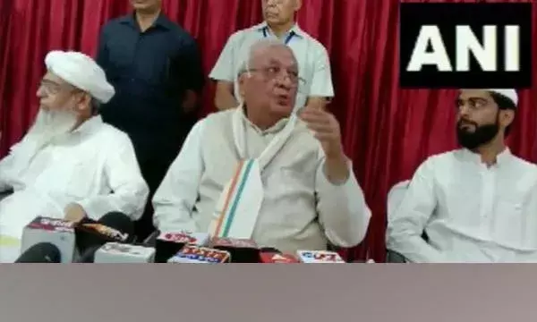 स्कूलों को अपनी यूनिफॉर्म तय करने का अधिकार है: हिजाब विवाद पर बोले केरल के राज्यपाल