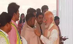 नए संसद भवन का निर्माण करने वाले कार्यकर्ताओं को पीएम मोदी ने किया सम्मानित