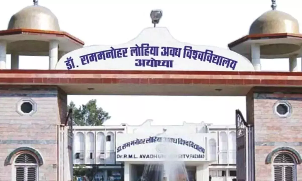 दो पालियों की परीक्षा में तीन परीक्षार्थी नकल करते धरे गए ,दो पालियों की परीक्षा में 22 हजार 558 के सापेक्ष 432 अनुपस्थित