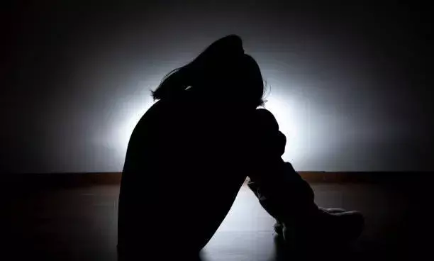 मां ने नाबालिग को अभिनेत्री बनाने के लिए हार्मोन की गोलियां दीं मां ने नाबालिग को अभिनेत्री बनाने के लिए हार्मोन की गोलियां दीं