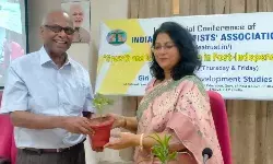 कौशल विकास के साथ उद्यमशीलता को प्रोत्साहन देने की आवश्यकताः कुलपति प्रो. प्रतिभा गोयल