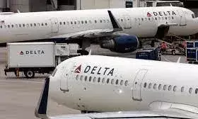 टेक्सास हवाईअड्डे के एक कर्मचारी की हुई मौत डेल्टा विमान के इंजन में फंसने से