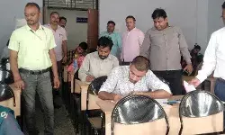 अवध विश्वविद्यालय में बीएड एवं एमएड बैक पेपर परीक्षा में 843 के सापेक्ष 62 परीक्षार्थी अनुपस्थित रहे