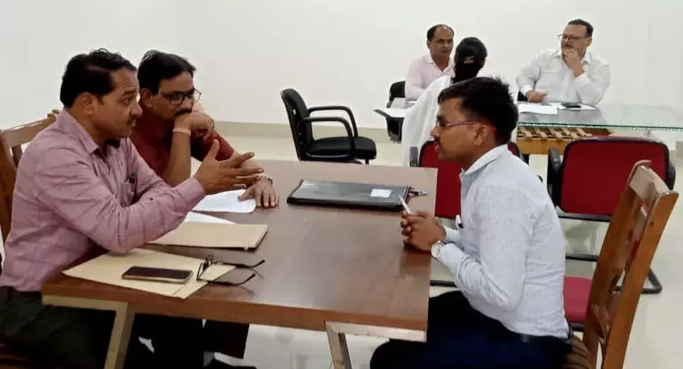 डाॅ0 राममनोहर लोहिया अवध विश्वविद्यालय में 57 अभ्यर्थी पीएचडी प्रवेश साक्षात्कार में शामिल हुए