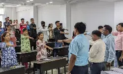 डाॅ0 राममनोहर लोहिया अवध विश्वविद्यालय के  छात्र-छात्राओं ने नशामुक्ति की ली शपथ