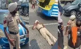 पंजाब पुलिस ने वरिष्ठों के भ्रष्टाचार के विरोध में सड़क जाम की