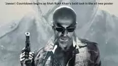 जवान के नए पोस्टर में जैकेट पहने गंजे शाहरुख खान को बंदूक पकड़े हुए दिखाया गया है