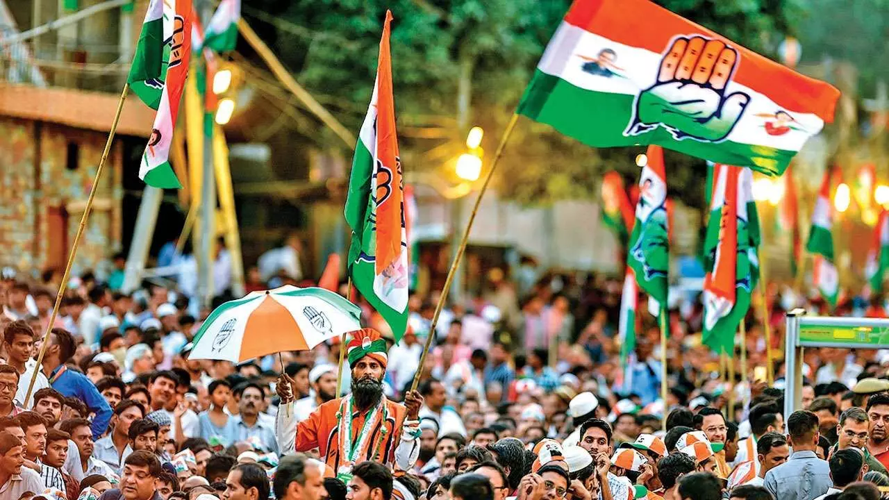 कांग्रेस ने मणिपुर पर पीएम की चुप्पी, बीजेपी के राष्ट्रवाद पर उठाए सवाल कांग्रेस ने मणिपुर पर पीएम की चुप्पी, बीजेपी के राष्ट्रवाद पर उठाए सवाल