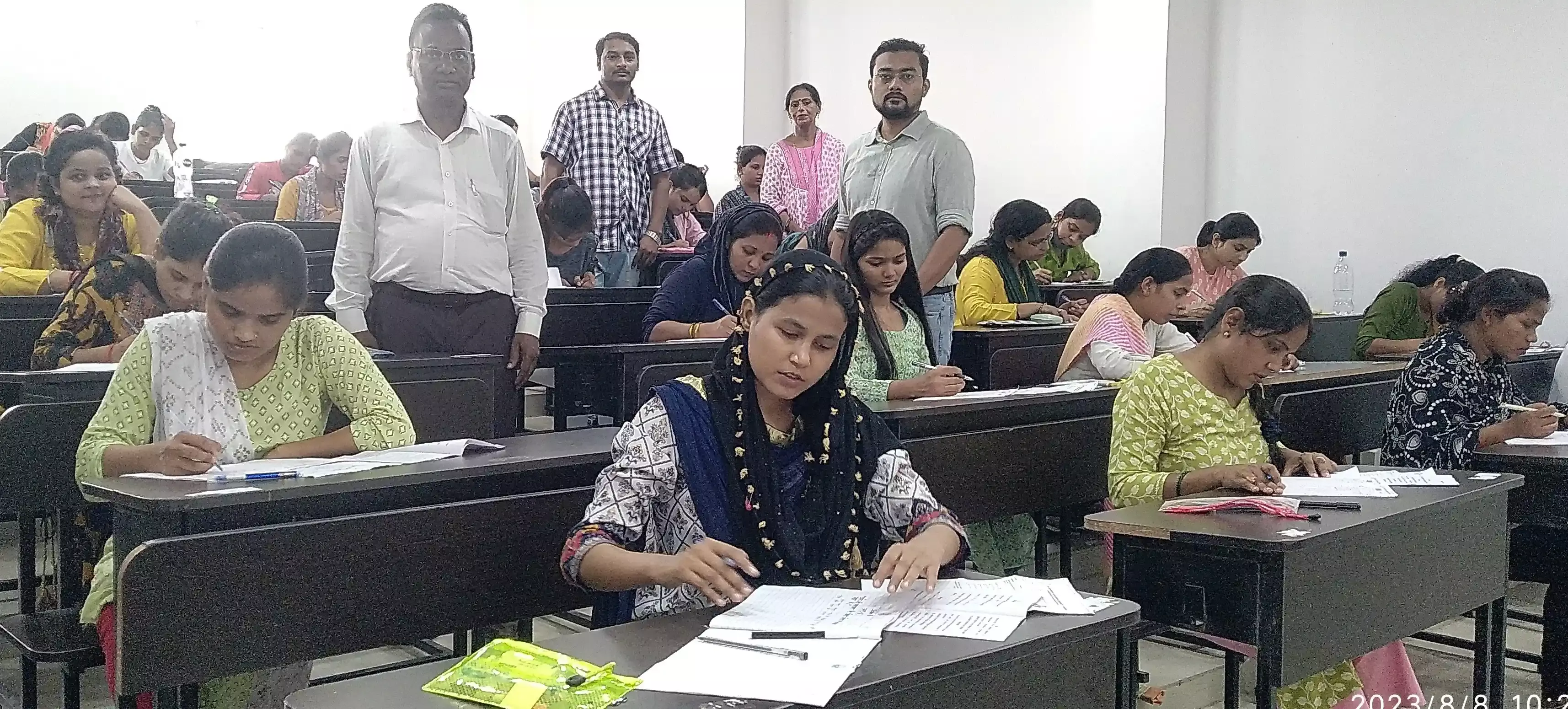 अवध विवि की बीएड व एमएड की मुख्य परीक्षा शुरू